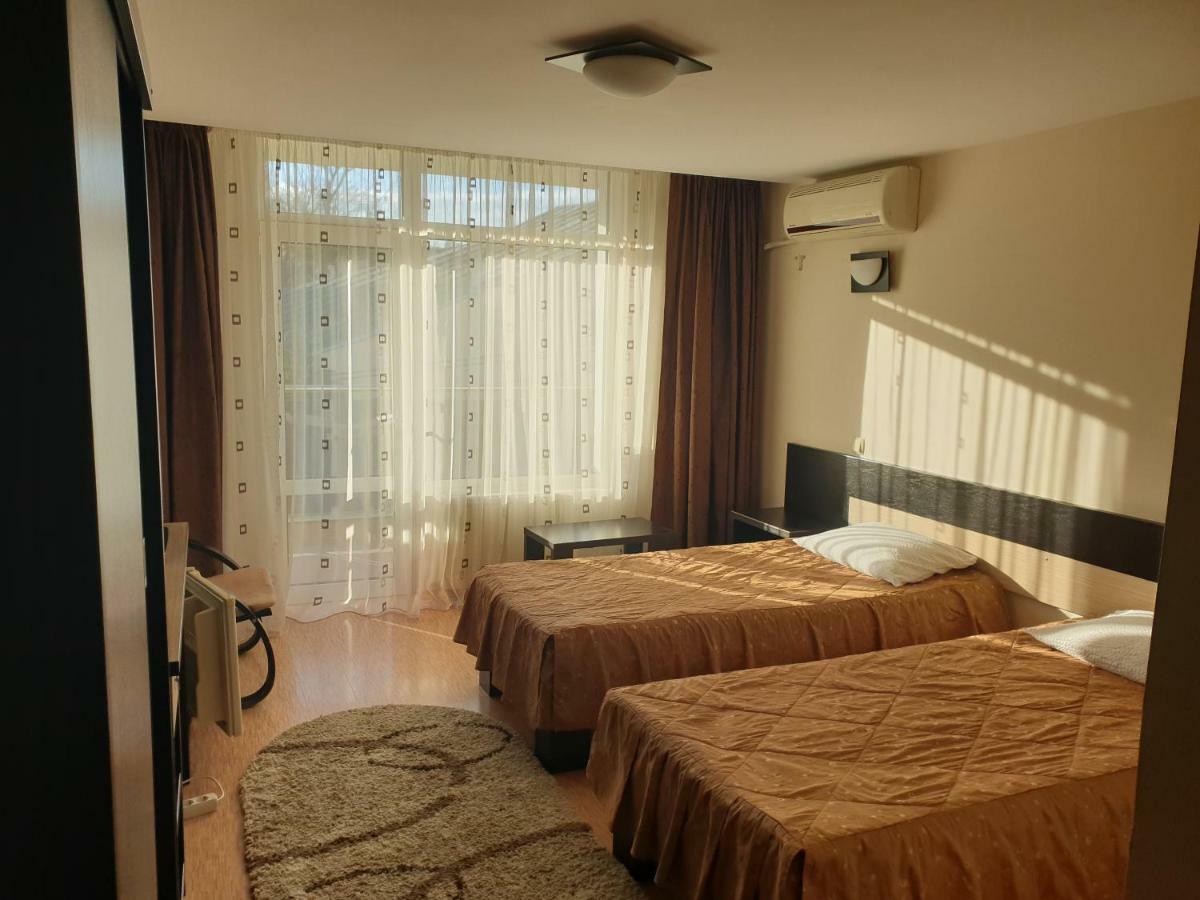 Pension Ambiance Yaş Dış mekan fotoğraf